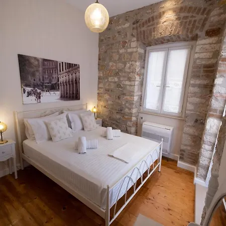 Apartment La Cantada - Renovated In Corfu Town